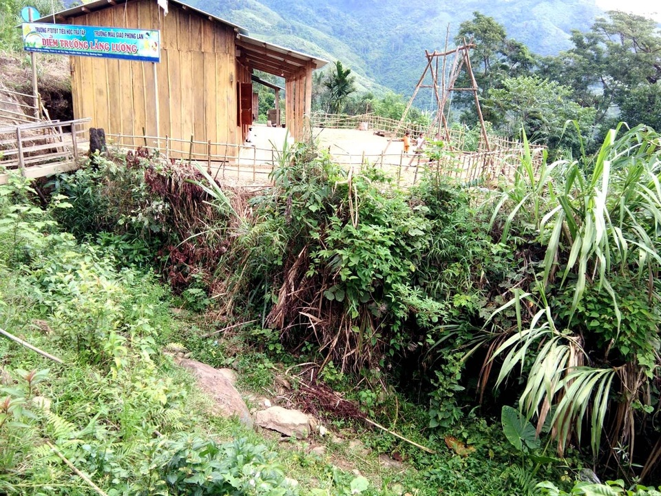 Quảng Nam: Học sinh vùng cao “khát” nước sạch - 4 Điểm trường Lăng Lương, thôn 2, xã Trà Tập, Nam Trà My lưng chừng núi và không có nước sạch