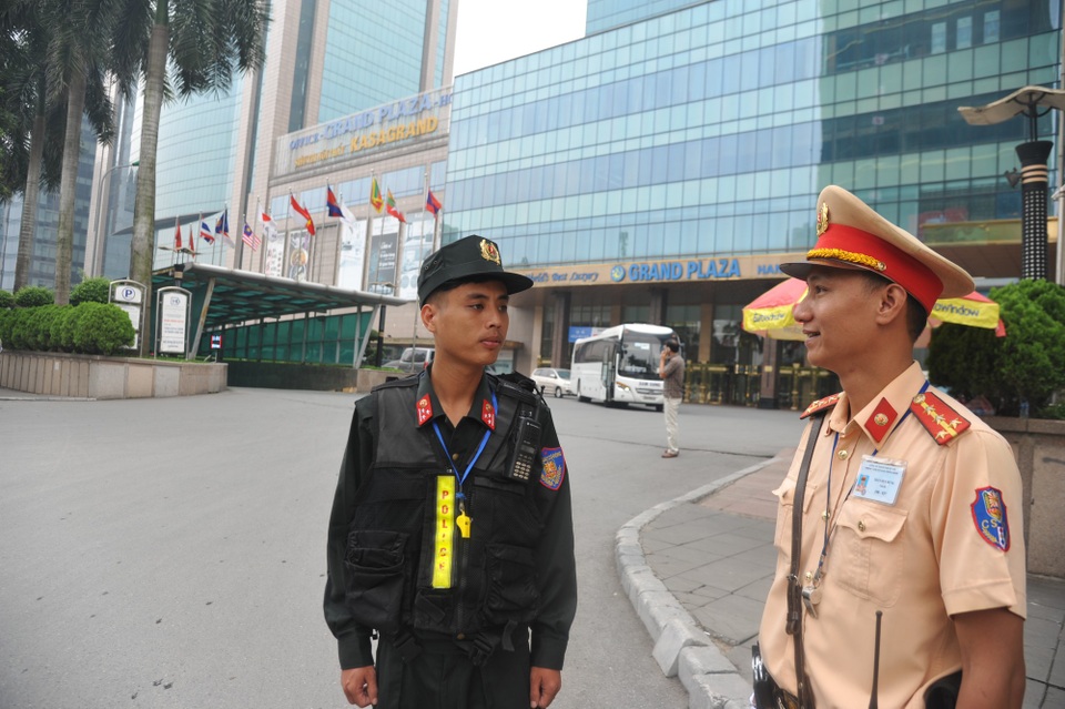 CSGT Hà Nội huy động tối đa lực lượng phục vụ WEF ASEAN 2018 - 8 Cùng với CSGT, Cảnh sát cơ động cũng được huy động làm nhiệm vụ trong dịp WEF ASEAN