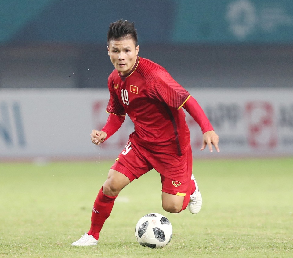 Tiền vệ Quang Hải đón Cup Ngoại hạng Anh và Cup Liên đoàn Anh - 1
Tiền vệ Quang Hải của đội tuyển Việt Nam