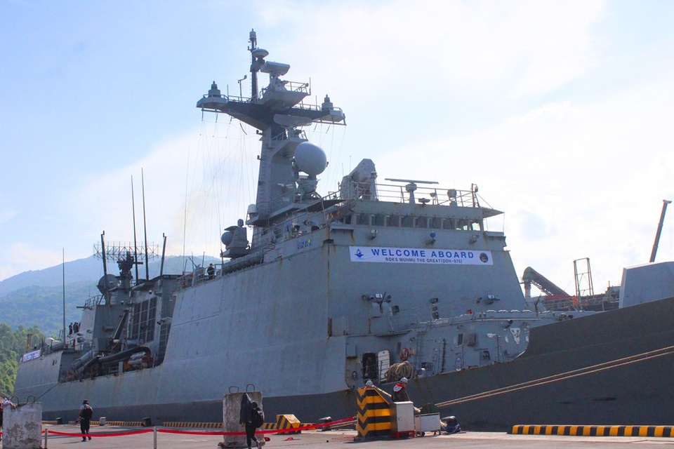 Tàu Hải quân Hàn Quốc thăm hữu nghị Đà Nẵng - 2 Tàu Hải quân Hàn Quốc thăm hữu nghị Đà Nẵng - 2