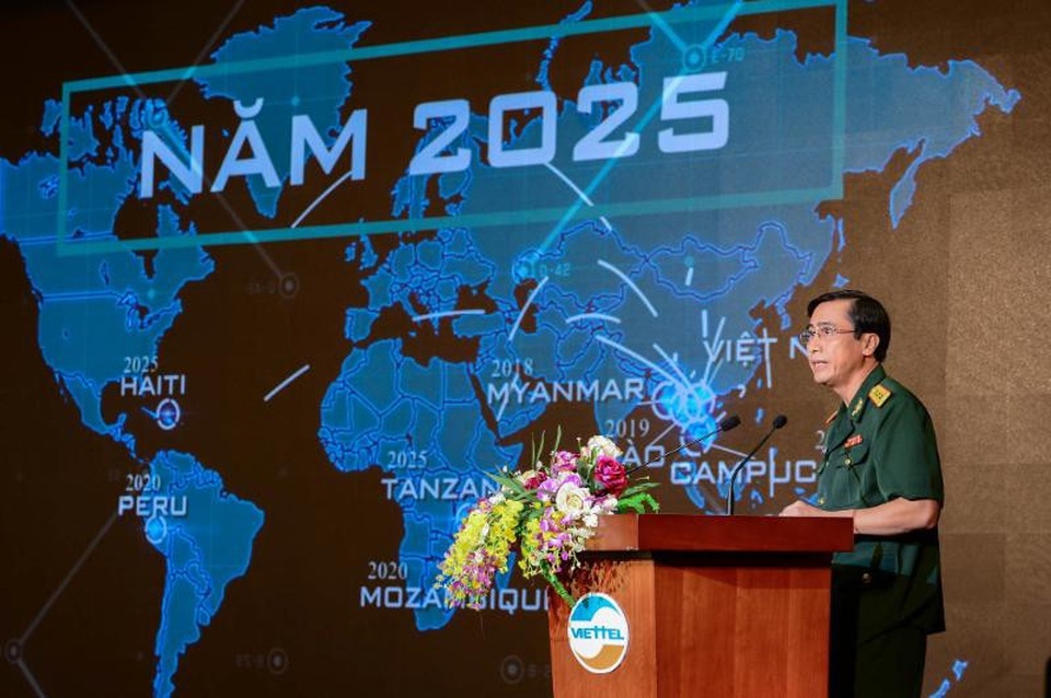 Công ty Công trình Viettel đổi tên thành Tổng công ty Thứ 4 thuộc Tập đoàn Viettel - 3
Quyền Tổng giám đốc Dương Quốc Chính- Tổng giám đốc Tổng công ty Cổ phần Công trình Viettel phát biểu về mục tiêu đến năm 2025