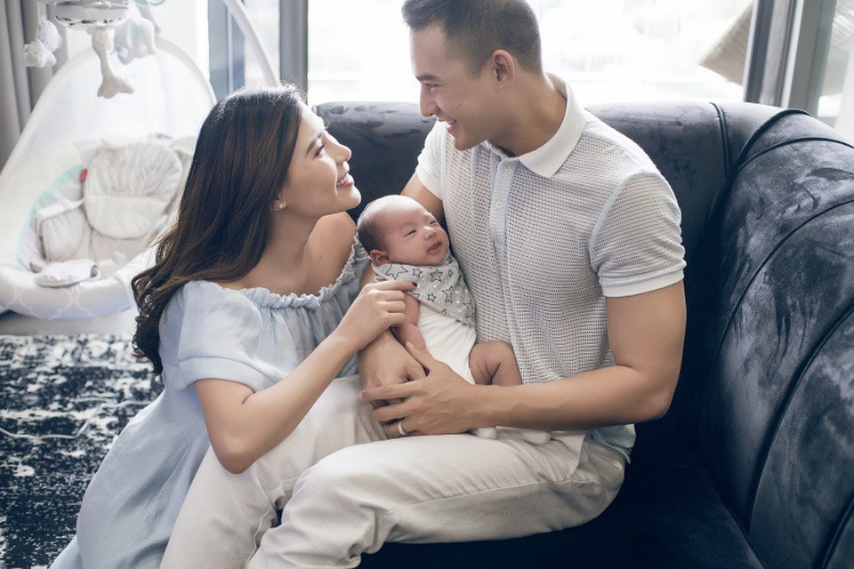 Thúy Diễm chia sẻ, ở thời điểm hiện tại cả cô và chồng đều gần như dành hết 99% thời gian và sự chú tâm của mình cho bé Bảo Bảo. Cả hai đã gác lại khá nhiều dự án nghệ thuật trong thời gian gần đây nhưng cô tin rằng khán giả sẽ không quên mình hay cả Lương Thế Thành, bởi Thúy Diễm biết khán giả sẽ hiểu cho mình và ủng hộ cô để cô có thể toàn tâm toàn ý làm mẹ.