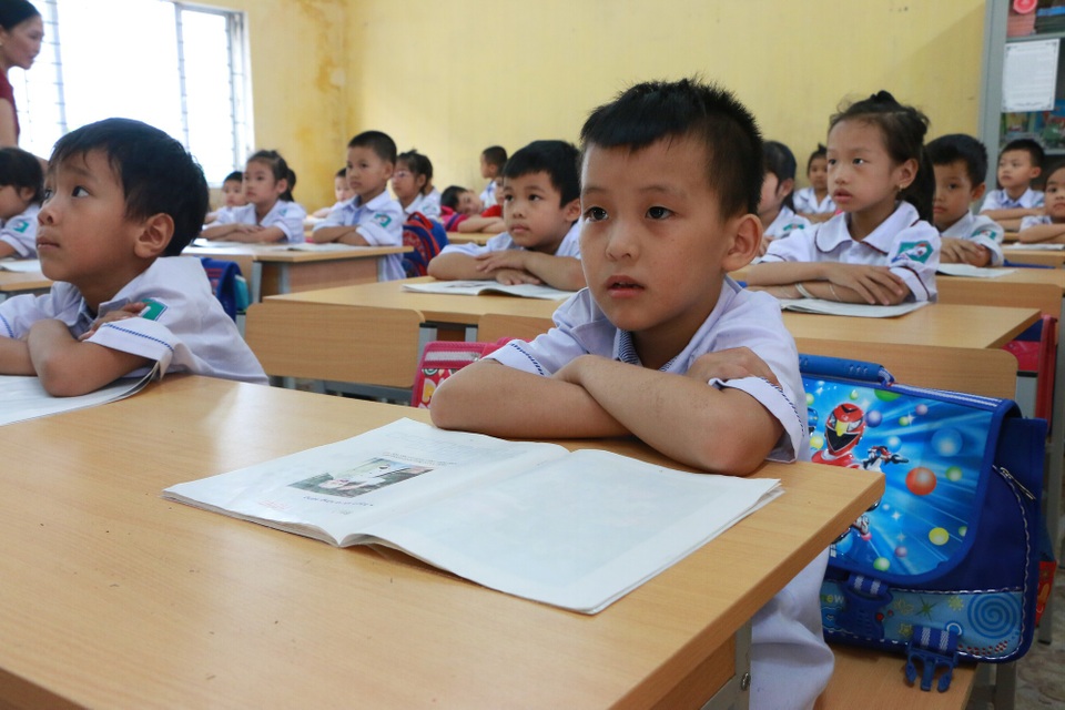 Địa phương có 100% trường tiểu học dạy Công nghệ giáo dục của GS Hồ Ngọc Đại nói gì? - 1 Học sinh tiểu học trong giờ học tiếng Việt ở Hà Nam. (Ảnh: Đ. Cường).