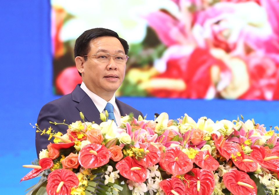 Phó Thủ tướng: Trung Quốc là đối tác thương mại, du lịch hàng đầu của Việt Nam - 1 Phó Thủ tướng Vương Đình Huệ