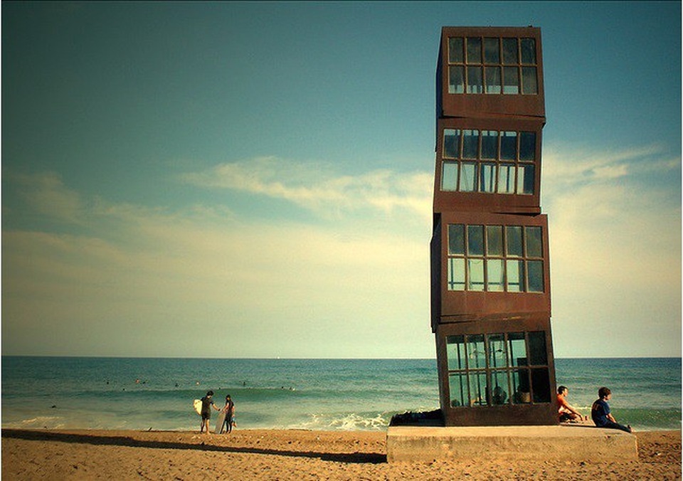 Những bờ biển sở hữu bức tượng nổi tiếng thế giới - 2 Những bờ biển sở hữu bức tượng nổi tiếng thế giới - 2