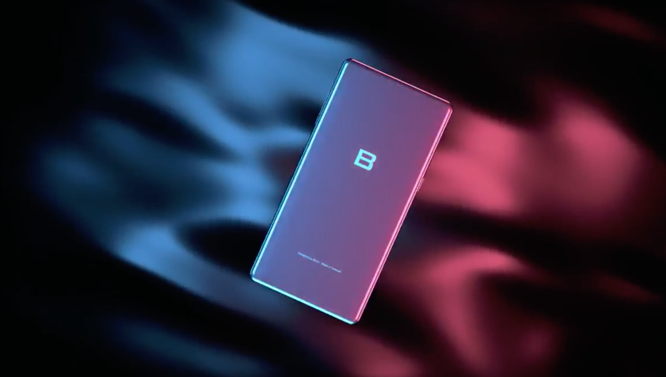 Xuất hiện video lộ thiết kế ấn tượng của Bphone 3, ra mắt đầu tháng 10 - 3
Ở một đoạn clip lộ thiết kế mặt sau của Bphone 3 nhưng không có phần thiết kế cảm biến vân tay và camera.