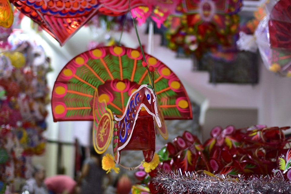 … với các mẫu mã, màu sắc bắt mắt