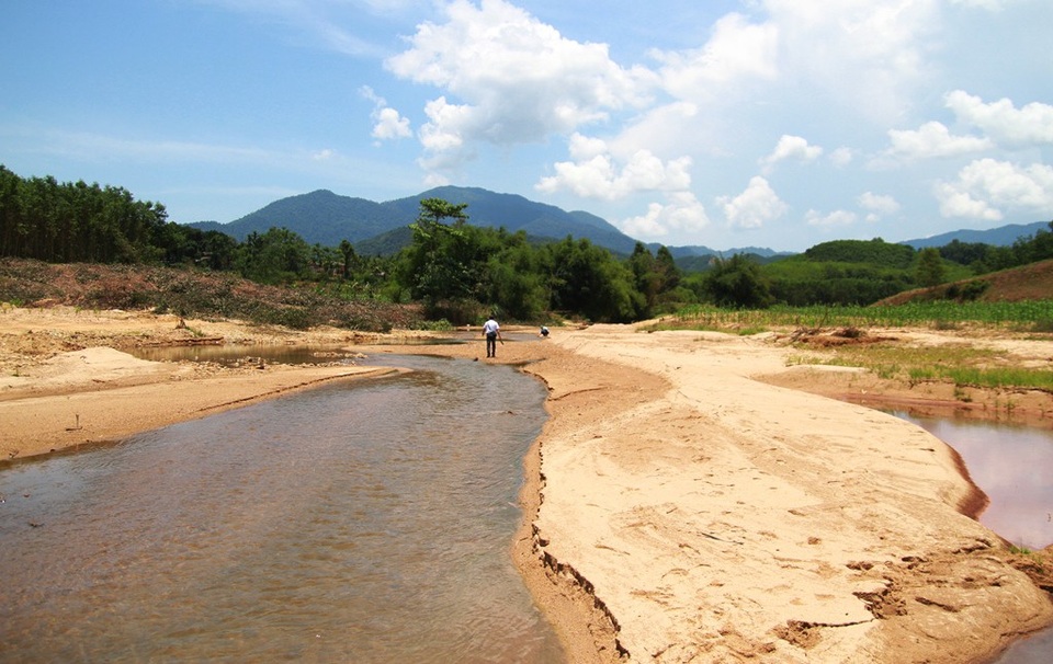 "Khát" cát xây dựng, huyện xin cơ chế đặc thù khai thác - 1
Tại huyện miền núi Nam Đông có nhiều bãi cát tự nhiên nhưng không được khai thác