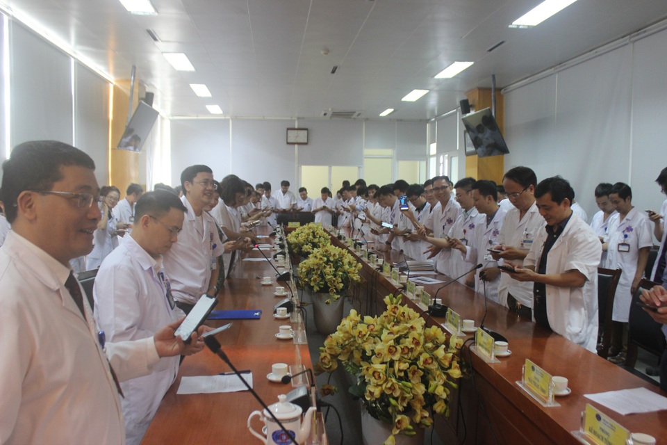 Bệnh viện K đồng loạt nhắn tin 15 nghìn đồng ủng hộ bệnh nhân ung thư - 1 Bệnh viện K đồng loạt nhắn tin 15 nghìn đồng ủng hộ bệnh nhân ung thư - 1