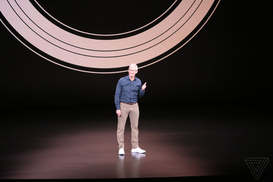 Apple ra mắt 3 phiên bản iPhone mới: XS, XS Max hai SIM và XR nhiều màu sắc - 1 Apple ra mắt 3 phiên bản iPhone mới: XS, XS Max hai SIM và XR nhiều màu sắc - 1