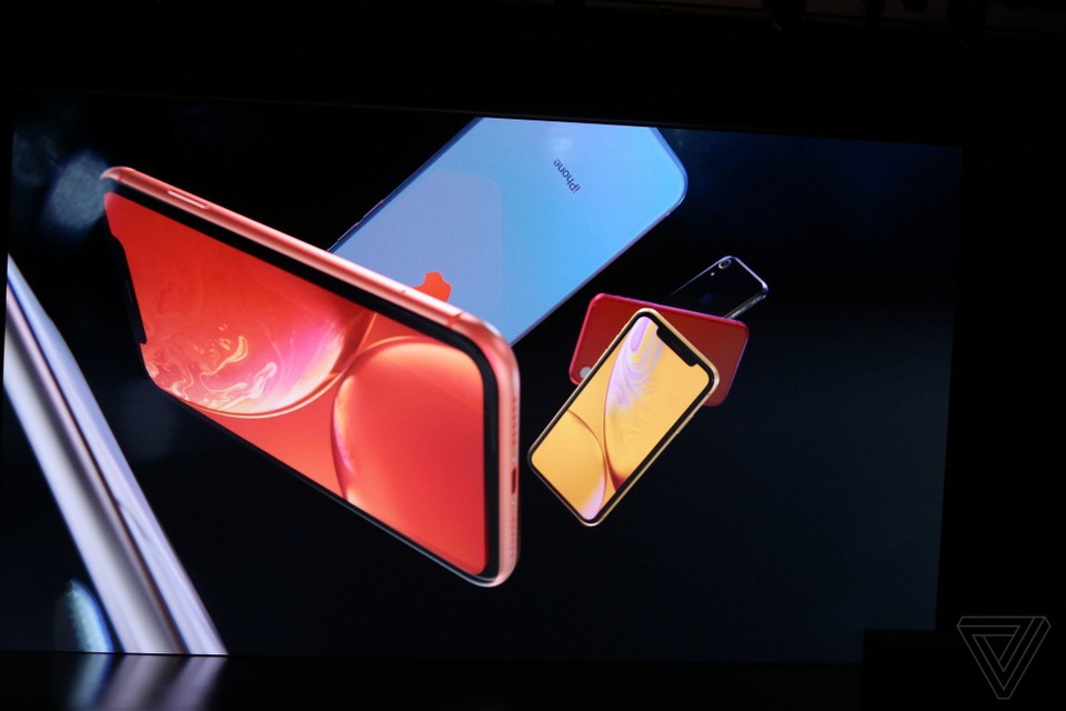 Apple ra mắt 3 phiên bản iPhone mới: XS, XS Max hai SIM và XR nhiều màu sắc - 16 Apple ra mắt 3 phiên bản iPhone mới: XS, XS Max hai SIM và XR nhiều màu sắc - 16