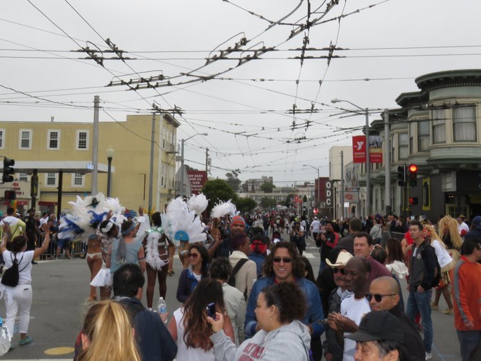 Các địa điểm du lịch khác nhau đến cỡ nào giữa mùa cao điểm và thấp điểm - 13 Các địa điểm du lịch khác nhau đến cỡ nào giữa mùa cao điểm và thấp điểm - 13