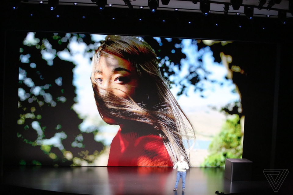 Apple ra mắt 3 phiên bản iPhone mới: XS, XS Max hai SIM và XR nhiều màu sắc - 18 Apple ra mắt 3 phiên bản iPhone mới: XS, XS Max hai SIM và XR nhiều màu sắc - 18