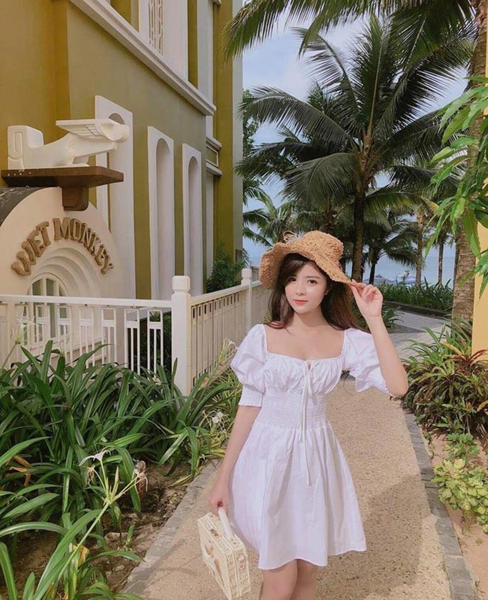 Hot girl Hà thành khiến dân mạng bất ngờ với nhan sắc thật trên truyền hình - 5
Phương là người mẫu cho một số cửa hàng thời trang