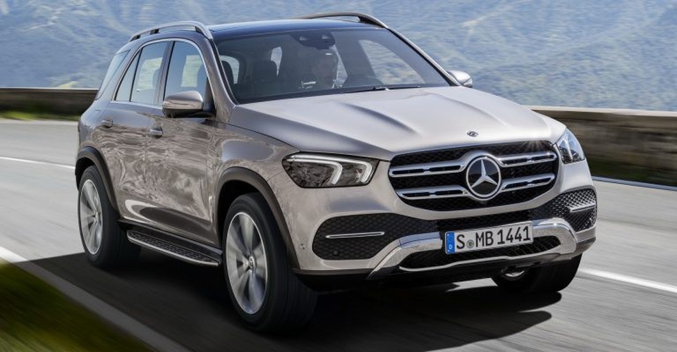 So sánh Mercedes-Benz GLE thế hệ mới và cũ - 4
Mercedes-Benz GLE thế hệ mới