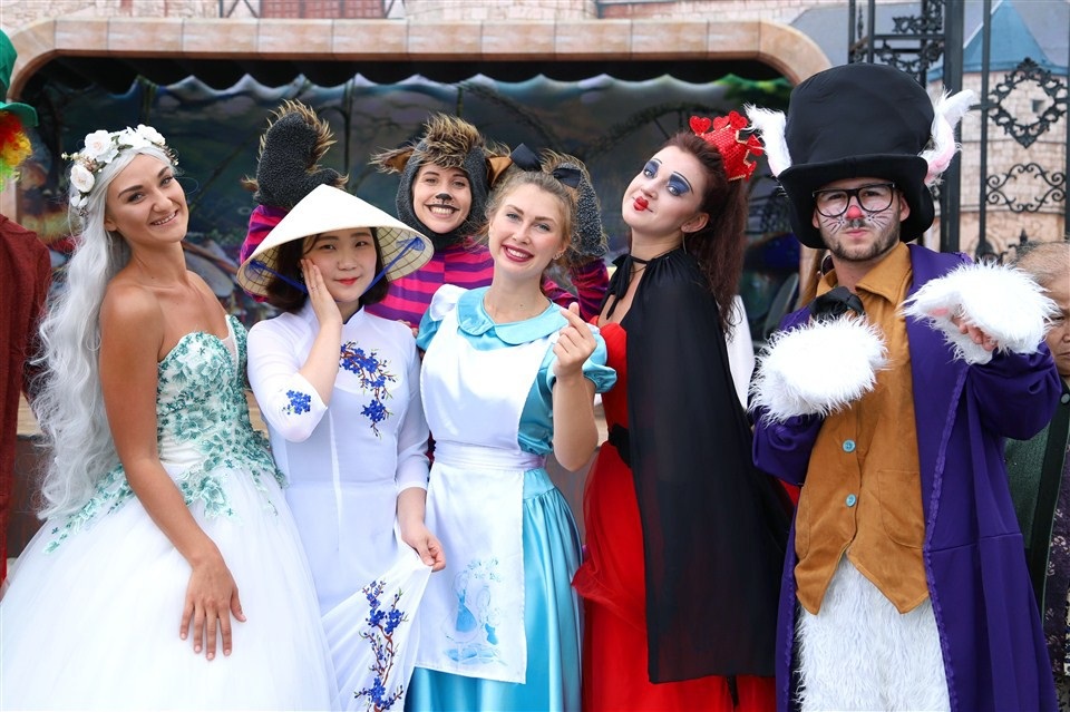 Phiêu lưu trong xứ sở Halloween thần tiên trên đỉnh Bà Nà - 1 Phiêu lưu trong xứ sở Halloween thần tiên trên đỉnh Bà Nà - 1