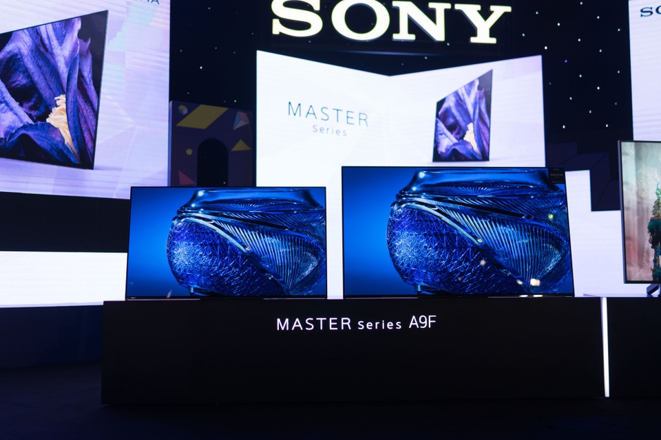 Sony mang TV khủng giá trăm triệu về Việt Nam - 2 Sony A9F