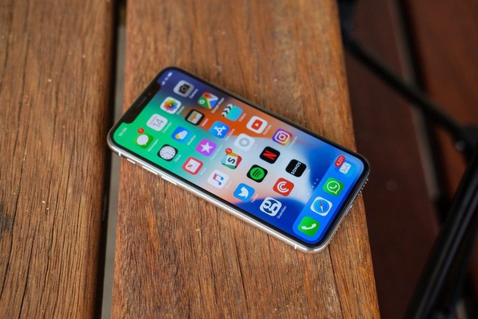iPhone X bị “khai tử” chỉ chưa đầy một năm sau khi ra mắt - 1 iPhone X, chiếc smartphone định hình lại tương lai của dòng iPhone, đã bị “khai tử” dù xuất hiện chưa đầy một năm