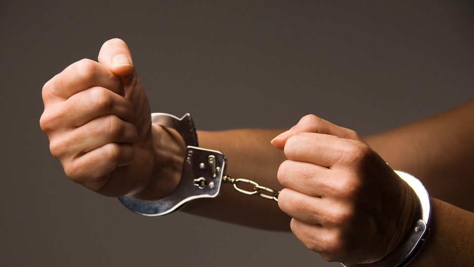 Cảnh sát Ấn Độ đã bắt giữ nghi phạm và tiếp tục điều tra vụ việc.