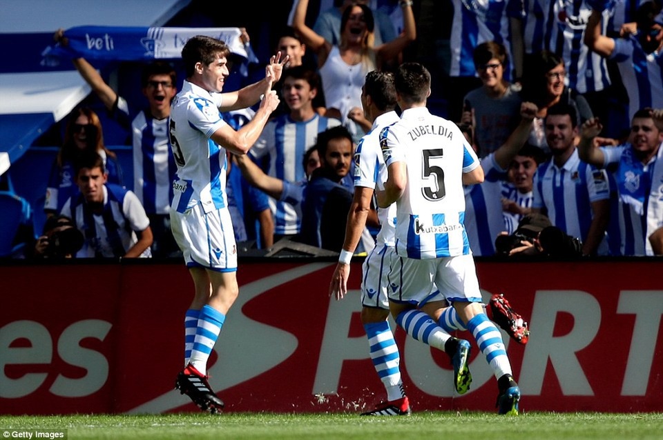 Ngược dòng hạ Sociedad, Barcelona tiếp tục toàn thắng ở La Liga - 2
Sociedad đã gây ra nhiều khó khăn cho Barca trong cả trận đấu
