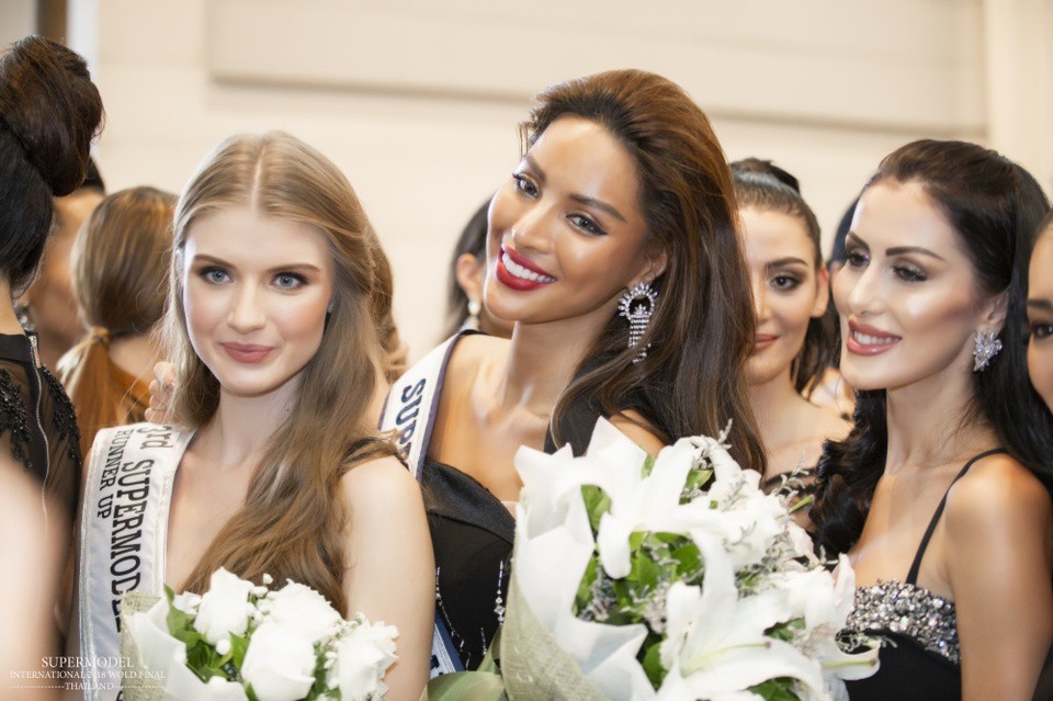 Ngay sau giây phút đăng quang, Quán quân Siêu mẫu Quốc tế 2018 Khả Trang xúc động nói: “Mặc dù lần này tôi tham dự với tinh thần khá tự tin và thoải mái nhưng tôi vẫn không dám nghĩ đến ngôi vị Quán quân sẽ thuộc về mình do nhiều đối thủ rất mạnh. Lúc này đây, tôi không biết nói gì hơn, sau 3 lần dự thi Quốc tế, lần đầu tiên tên mình được xướng lên ở ngôi vị cao nhất, tôi hãnh diện tự hào vô cùng. Xin được cảm ơn khán giả quê nhà đã luôn ủng hộ tôi”.