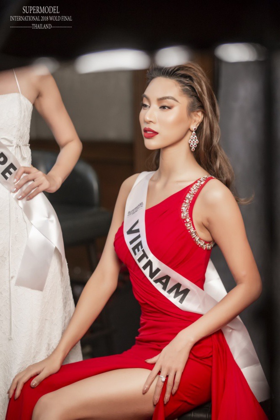 “Mỹ nhân sexy nhất châu Á” đăng quang Siêu mẫu Quốc tế 2018 - 4