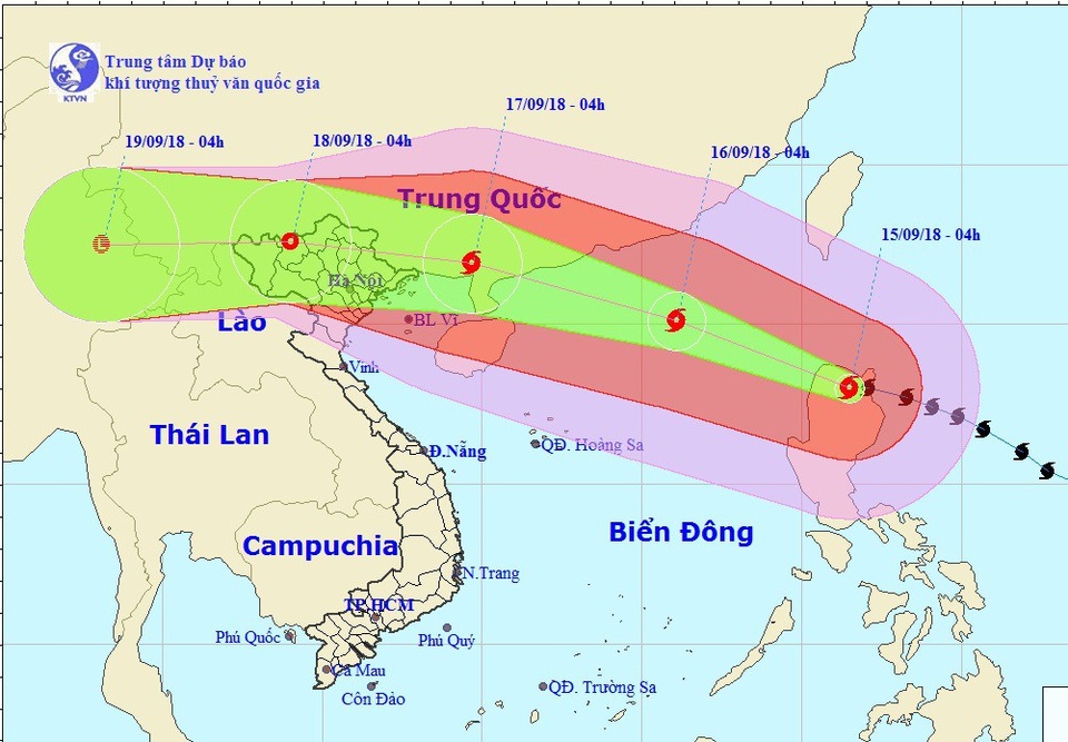 Hôm nay siêu bão Mangkhut vào Biển Đông - 1 Vị trí và hướng di chuyển của siêu bão Mangkhut. (Ảnh: NCHMF).