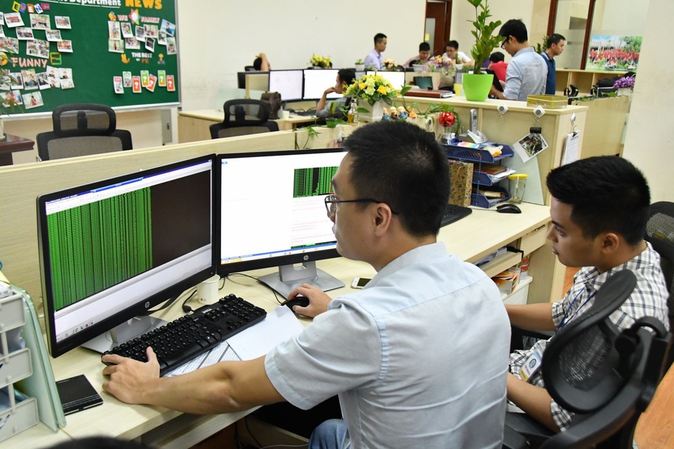 Nhà mạng khuyến nghị khách hàng cập nhật thông tin sau ngày 7/10 - 1 Các nhà mạng đã gần hoàn tất chuyển đổi thuê bao di động 11 số sang 10 số