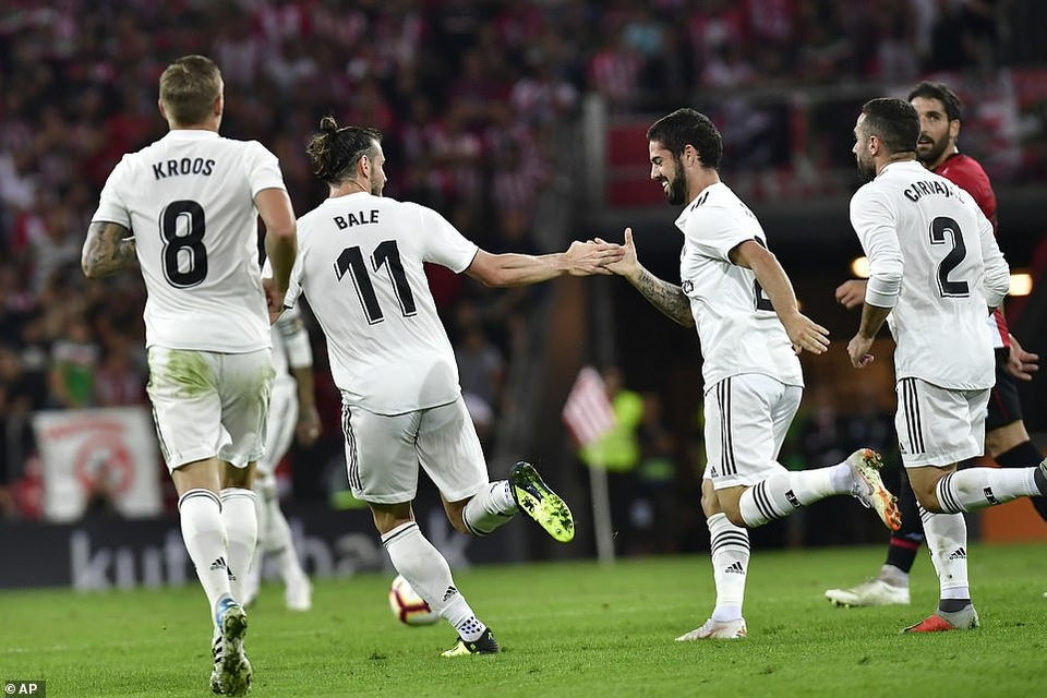 Hòa thất vọng Bilbao, Real Madrid đứt mạch toàn thắng ở La Liga - 10
Bàn thắng của Isco giúp Real Madrid tránh được thất bại ở San Mames