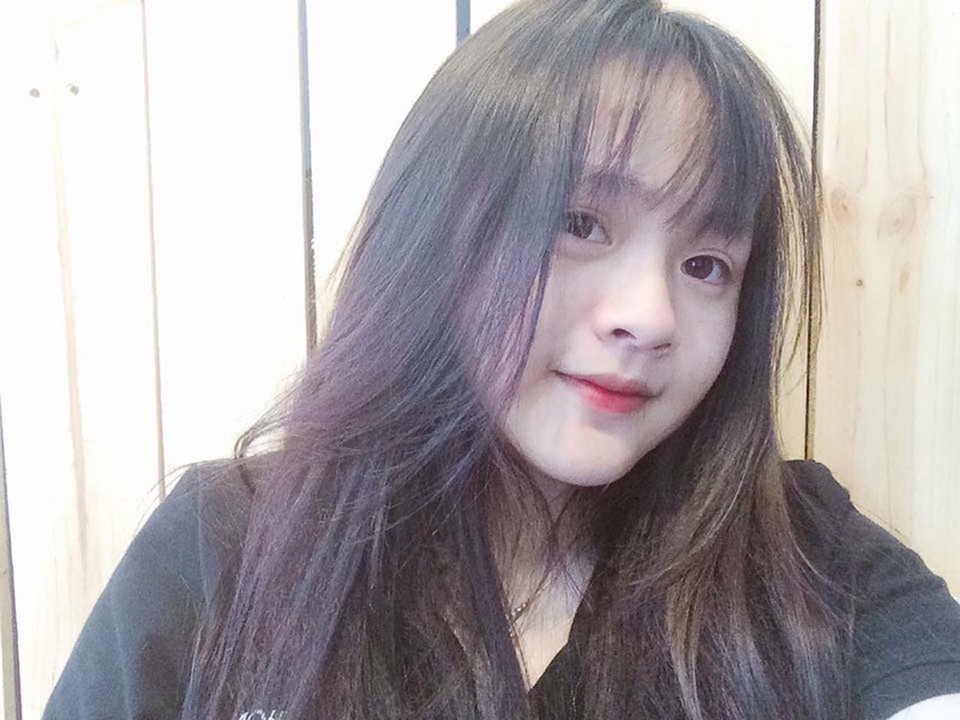 Nữ sinh Đắk Lắk khiến dân mạng rần rần tìm kiếm vì giọng nói ngọt "lịm tim" - 2 Nữ sinh Đắk Lắk khiến dân mạng rần rần tìm kiếm vì giọng nói ngọt "lịm tim" - 2