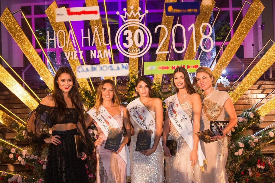 Hoa hậu Áo đánh giá cao các nhan sắc tại đêm chung kết Hoa hậu Việt Nam - 2 Hoa hậu Áo đánh giá cao các nhan sắc tại đêm chung kết Hoa hậu Việt Nam - 2