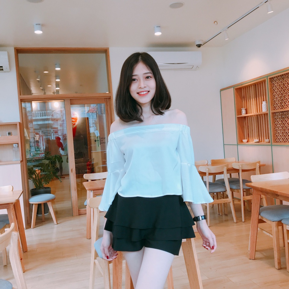 Bùi Phương Nga sở hữu thành tích đáng nể trước khi thành Á hậu 1 - 15
Á hậu sinh năm 1998 từng chia sẻ: “Trong quá trình mang thai, mẹ em ăn rất nhiều trứng gà nên khi được sinh ra, em đã sở hữu làn da trắng hồng rạng rỡ.”