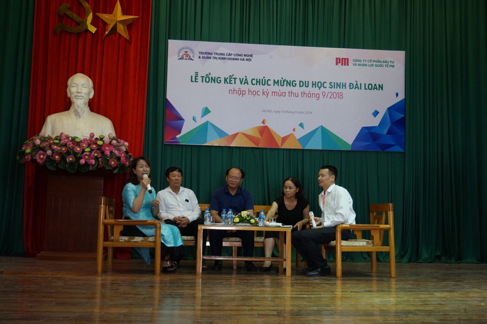 Công ty PM cho đoàn du học sinh Đài Loan nhập học kỳ mùa thu 2018 - 2 Chương trình du học nhằm đào tạo cử nhân, kỹ sư thực hành tại 4 trường Đại học danh tiếng của Đài Loan là Cần Ích, Tỉnh Ngô, Dục Đạt và St. John.