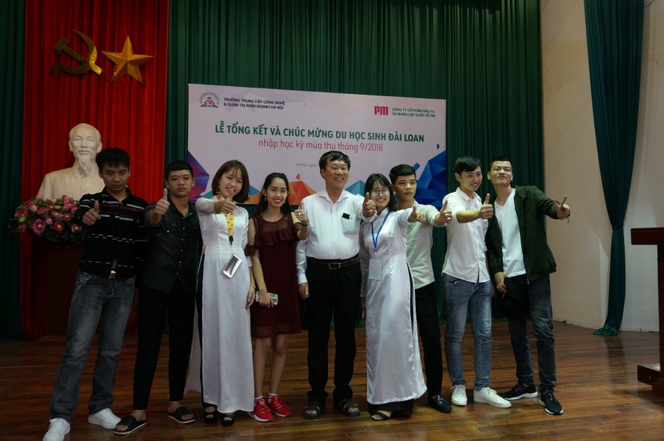Công ty PM cho đoàn du học sinh Đài Loan nhập học kỳ mùa thu 2018 - 4 Công ty PM cho đoàn du học sinh Đài Loan nhập học kỳ mùa thu 2018 - 4