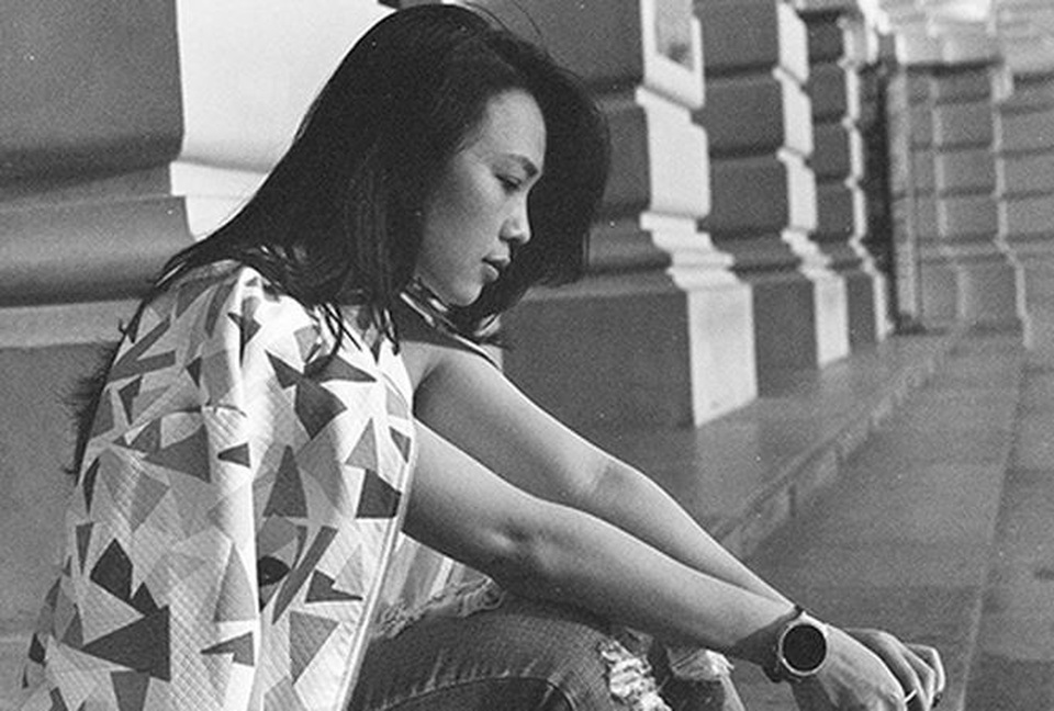 Bi, hài sống ảo - 1
Một trong những bức ảnh mộc gây mê khán giả 2 năm trước của “họa mi tóc nâu”. Nguồn ảnh: INTERNET