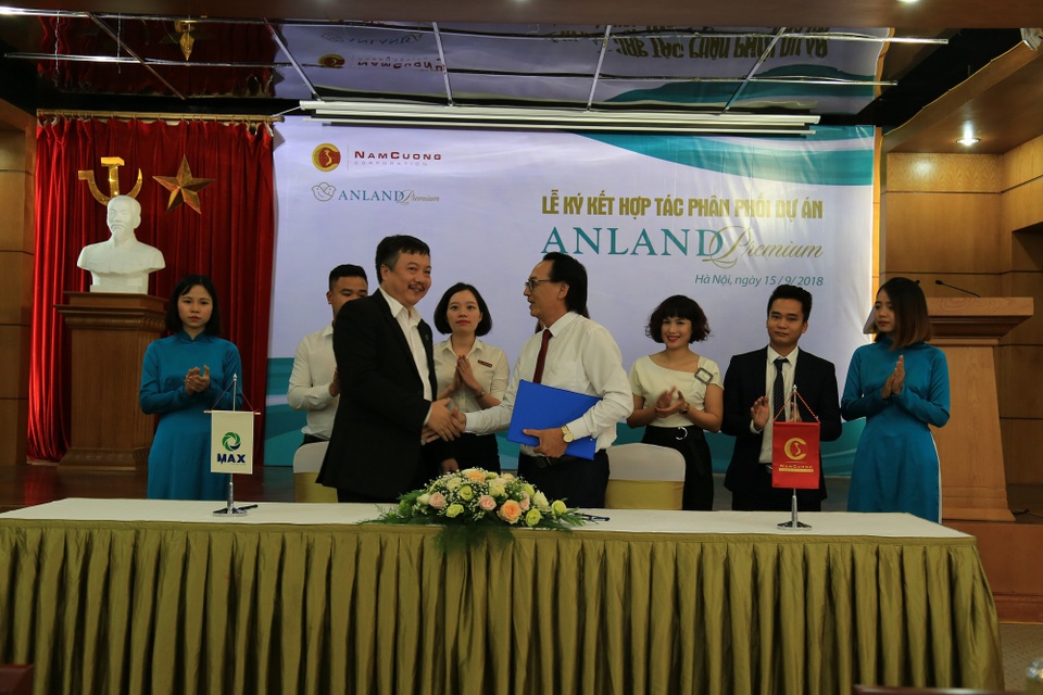 Ký kết hợp đồng đại lý phân phối dự án Anland Premium - 2 Ký kết hợp đồng đại lý phân phối dự án Anland Premium - 2