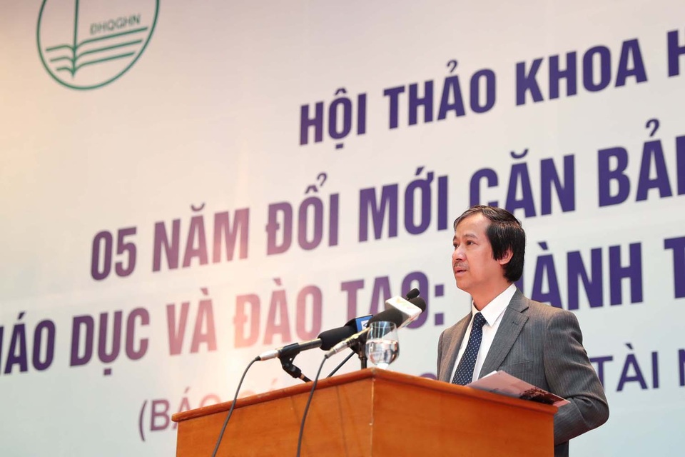 Giáo dục sau "5 năm đổi mới căn bản toàn diện": Nhiều kết quả nhưng còn hạn chế, yếu kém - 2
PGS.TS Nguyễn Kim Sơn- Giám đốc ĐHQGHN