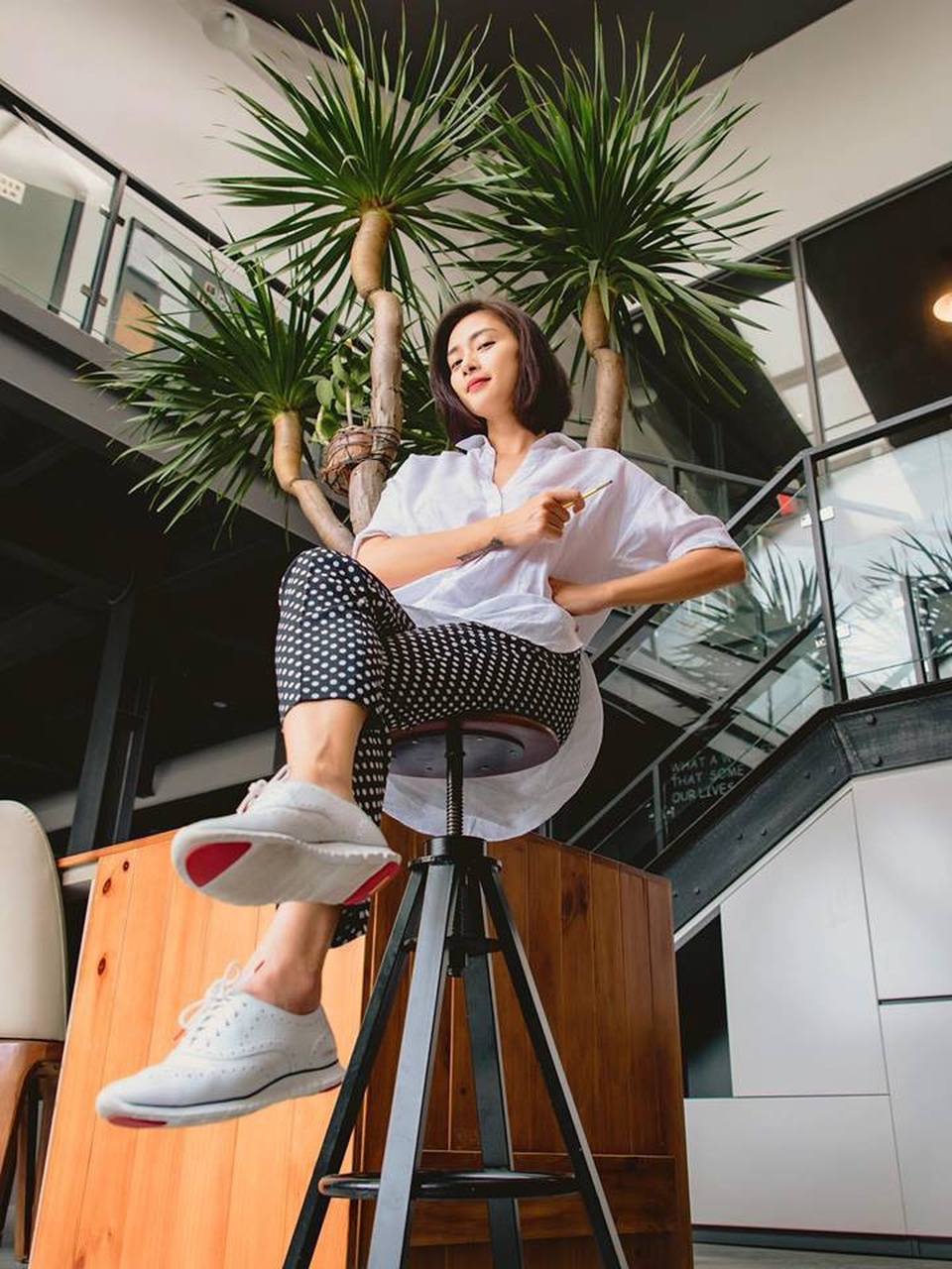 Ngô Thanh Vân cùng nhiều sao Việt khơi mào trào lưu “Bút ảnh gia” - 1 Ngô Thanh Vân cùng nhiều sao Việt khơi mào trào lưu “Bút ảnh gia” - 1