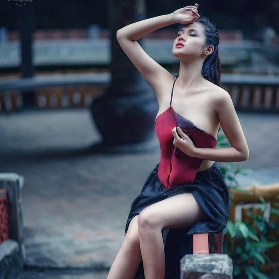 Bạn gái cầu thủ U23 bị "ném đá" vì ứng xử thiếu chuyên nghiệp - 12
Hơn nữa, trước đó không lâu, Huyền Trang còn xuất hiện trên một chương trình hẹn hò.