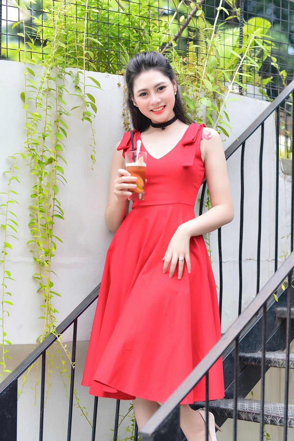 Cô giáo xinh đẹp gặp rắc rối vì giống nhân vật... Quỳnh "búp bê" - 2 Một số hình ảnh của Thư Thanh