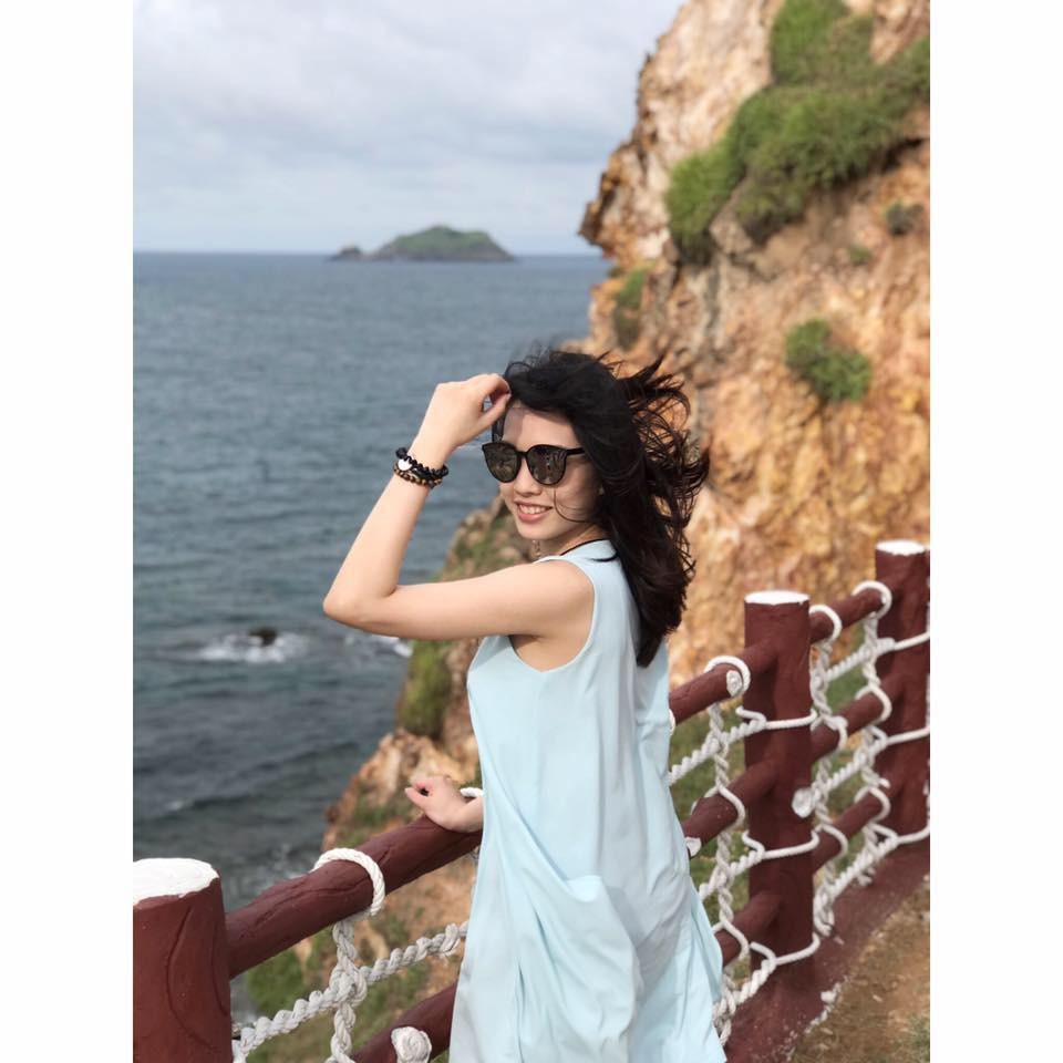 Chị gái giỏi giang, em trai "soái ca" của Á hậu Bùi Phương Nga, Thuý An - 9 Nhiều người tỏ ra thích thú vì 2 chị em Á hậu đều sở hữu nhan sắc và thành tích giỏi giang.