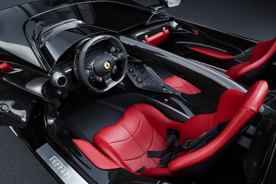 Monza SP1 và Monza SP2 - "Bùa ngải" mới của Ferrari - 12 Monza SP1 và Monza SP2 - "Bùa ngải" mới của Ferrari - 12