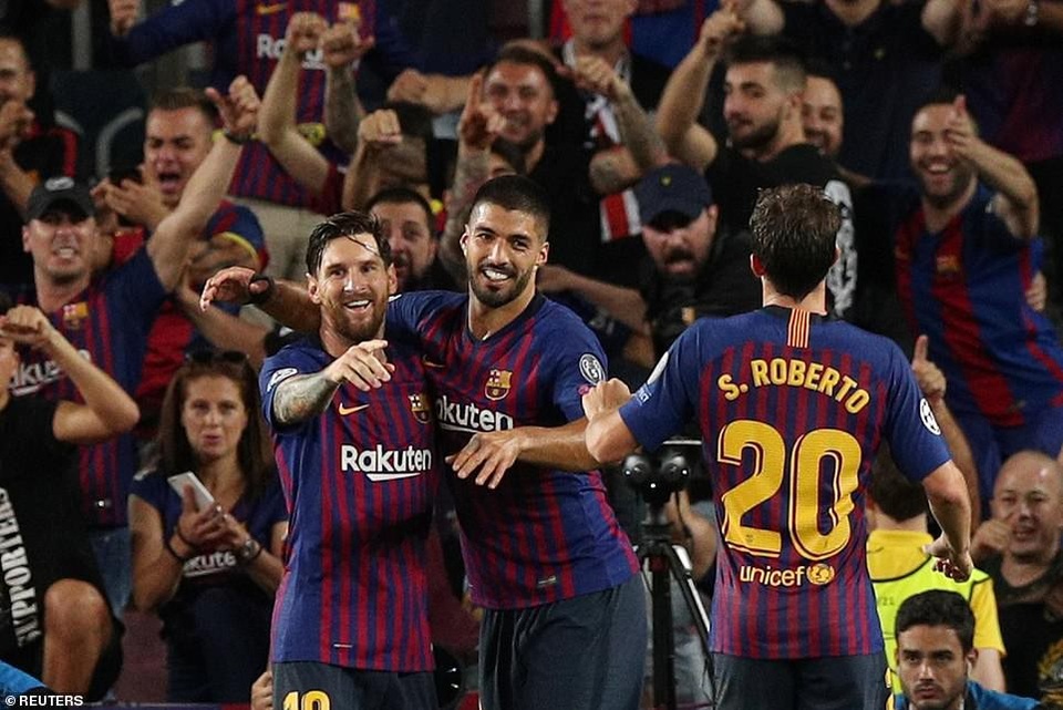 Barcelona 4-0 PSV Eindhoven: Cú hattrick của Messi - 2
Barcelona khởi đầu suôn sẻ tại Champions League năm nay