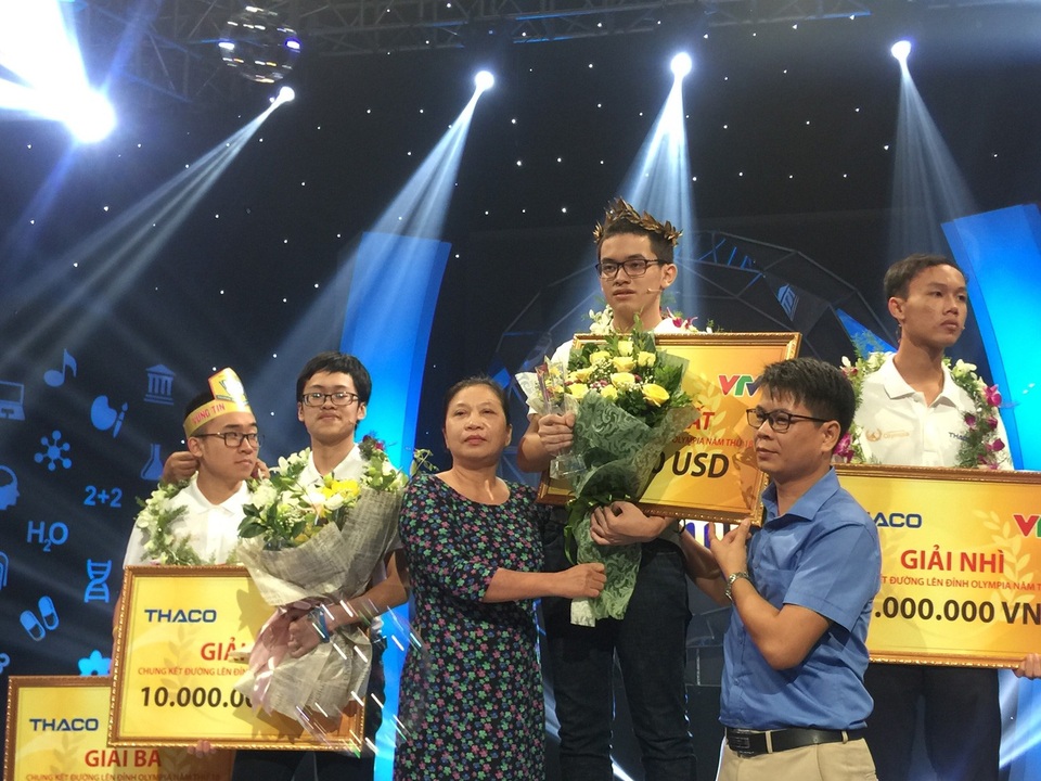 Gấp đôi điểm thí sinh thứ hai, Hoàng Cường vô địch Đường lên đỉnh Olympia 2018 - 2