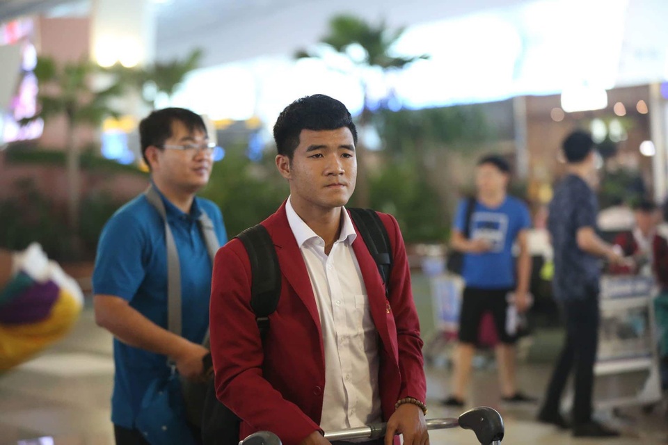Olympic Việt Nam rời Indonesia, lên chuyên cơ về nước - 20
Tiền đạo Hà Đức Chinh