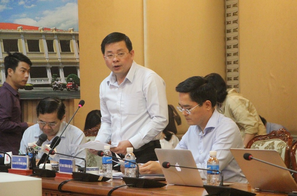 TPHCM tiếp tục xử lý hàng ngàn hồ sơ nhà đất tồn đọng - 2 Giám đốc Sở Tài nguyên – Môi trường TP Nguyễn Toàn Thắng cho rằng ngành đăng ký đất đai thành phố gặp nhiều áp lực vì lượng hồ sơ giải quyết lớn