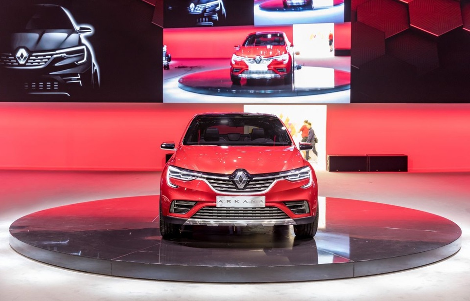 Renault Arkana chính thức gia nhập phân khúc crossover cỡ nhỏ - 3 Renault Arkana chính thức gia nhập phân khúc crossover cỡ nhỏ - 3