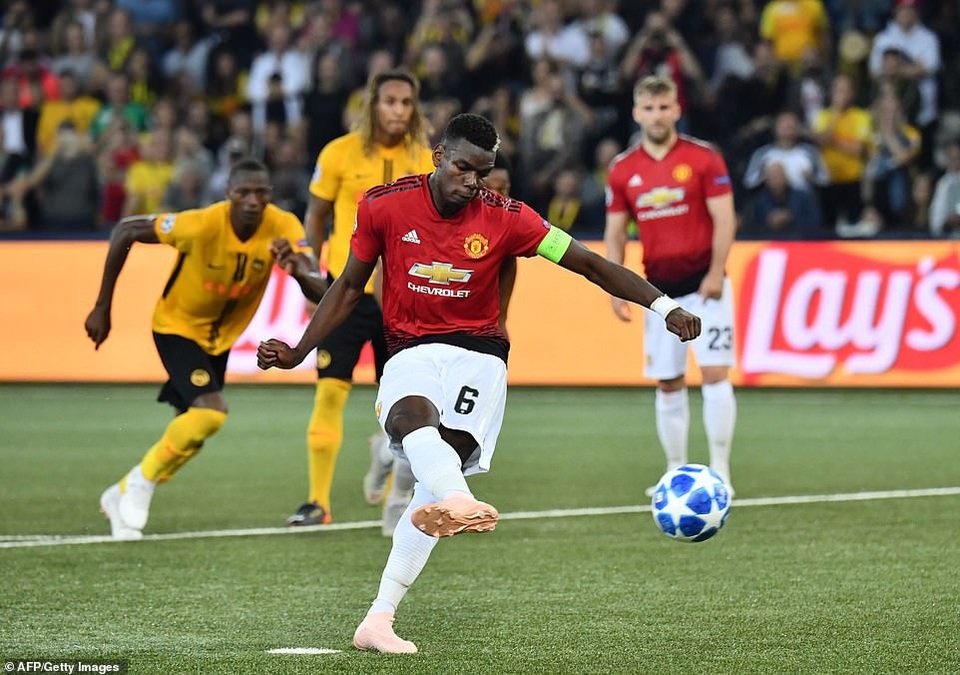 Young Boys 0-3 Man Utd: Cú đúp của đội trưởng Pogba - 1
Pogba đang được đeo băng đội trưởng Man Utd khi Valencia vắng mặt