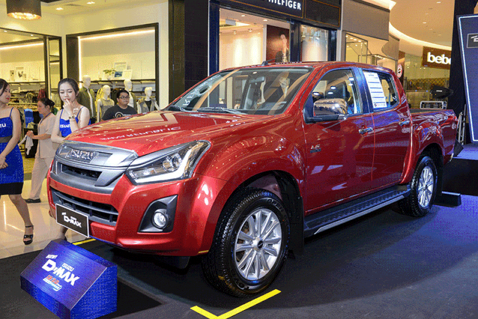 Phân khúc SUV 7 chỗ thêm “chật chội” với Isuzu Mu-X - 5 Phân khúc SUV 7 chỗ thêm “chật chội” với Isuzu Mu-X - 5