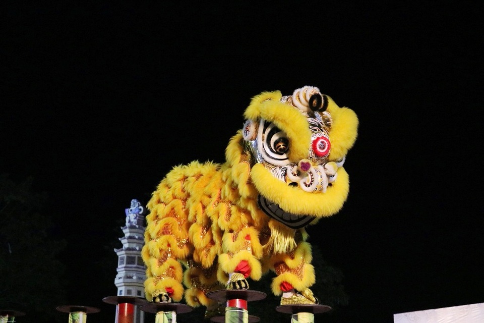 Các đoàn lân nổi tiếng tranh tài cuộc thi “Mai Hoa Thung” - 8 Lân vàng